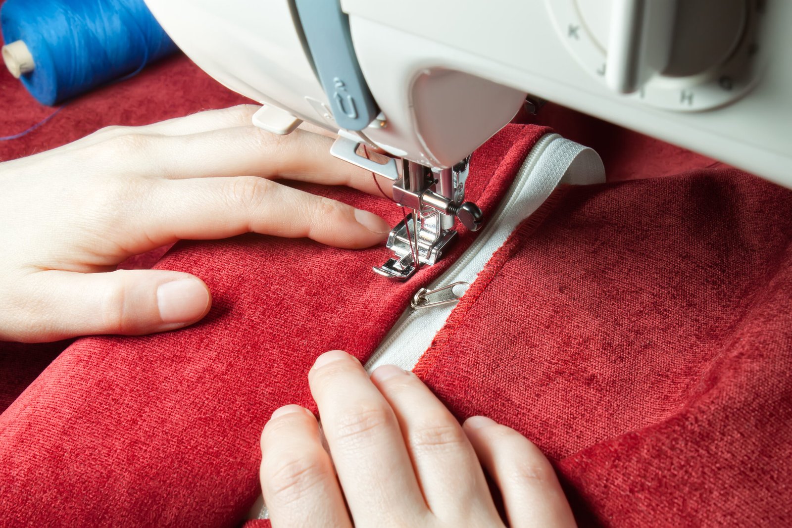 How to Choose the Perfect Zipper for Your Next Sewing Creation